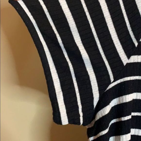 Torrid Black & White Striped T-Shirt - Picture 6 of 7